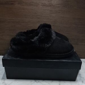 London Fog Women's Josie Slippers Black Size 7-8 NEW